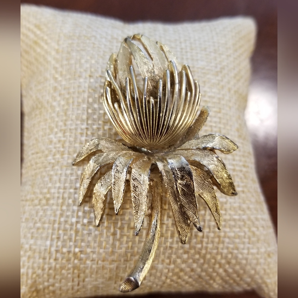 Vintage LJM 3D Flowers Blooming Brooch